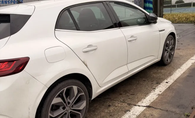 Latérale droit sale 