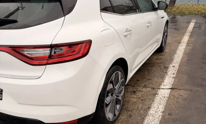 Arrière latérale droit propre